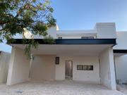 Casa en Renta con paneles, en privada Allegra, Sta...