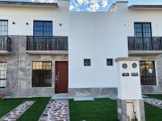 Casa en Renta con Recámara en Planta Baja Bosques del Dorado