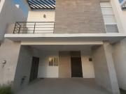 CASA EN RENTA CON RECAMARA EN PLANTA BAJA EN PUERTO...