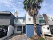 Casa en Renta con Recamara en Planta baja, Santa Anita,...