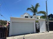Casa en renta con terreno excedente