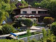 Casa en renta con vista y carril de nado, en Valle de Bravo