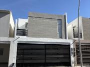 Casa en Renta Cumbres