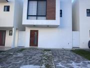 CASA EN RENTA, CUMBRES DE JURIQUILLA, QUERÉTARO, QRO