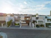 CASA EN RENTA, CUMBRES DEL LAGO JURIQUILLA