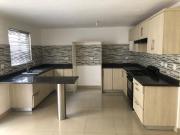 CASA EN RENTA CUMBRES PRIVADA CUMBRES SAN AGUSTIN