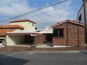 Casa en Renta de 1 Planta en Contry la Silla