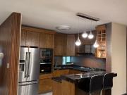 CASA EN RENTA DE 3 NIV. AMUEBLADA CON ACABADOS DE LUJO,...