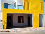 Casa en RENTA de dos plantas en el fraccionamiento Las...