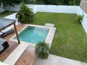 Casa en renta de tres recámaras con alberca amueblada en...