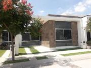 Casa en renta de una planta, Soberna residencial, zona...