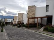 CASA EN RENTA DENTRO DE CONJUNTO EN CUMBAYA