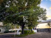 CASA EN RENTA DENTRO DE COTO LA CEIBA, SOBRE JUAN...