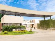 Casa en renta dentro de privada Astoria con páneles solares