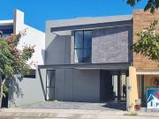 CASA EN VENTA Y RENTA EL MAYORAZGO LE?N GUANAJUATO