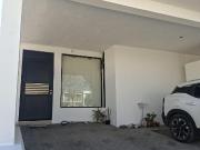 Casa en Renta el Refugio, Frente Amenidades, Sala de Tv