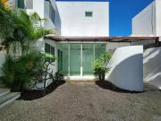 Casa en Renta en Altabrisa Equipada con 3 Habitaciones