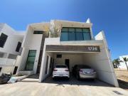 Casa en renta en Altabrisa Residencial