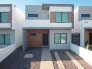 Casa en renta en Altavela – 3 recámaras, patio y amplio...