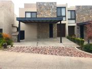 Casa en renta en Altozano