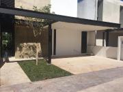 Casa en renta en Altozano, Mérida, Yucatán