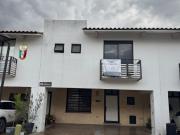 Casa en Renta en Amberes, León – $17,000 con...