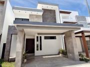 Casa en Renta en Aqua Residencial Av Huayacan