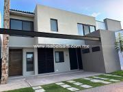 CASA EN RENTA EN ARCO DE PIEDRA