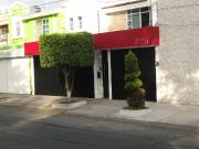 Casa en renta en Bosques de La Victoria, Guadalajara,...