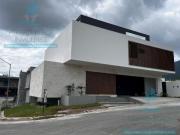 CASA EN RENTA EN BOSQUES DE LAS MISIONES, MTY