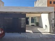 Casa en renta en Bosques de Viena, Corregidora, Querétaro