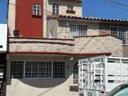 Casa cerca de 3ra etapa río, Macro plaza, vía rápida y...