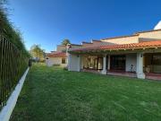 Casa en renta en campanario con jardin y jacuzzi Querétaro