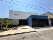CASA EN RENTA EN CAMPECHE: FRACC. RESIDENCIAL BUGAMBILIAS