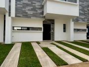 Casa en renta en Cancun Av. Huayacan