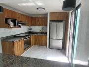 CASA EN RENTA EN CARRETAS, 3 REC 2.5 BAÑOS, CTO. SERVICIO