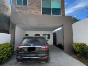 Casa en renta, en carretera Nacional, zona sur