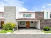 CASA EN RENTA EN CENTRO SUR / CLAUSTROS