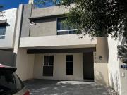 Casa en Renta en Cerradas de Casa Blanca, San Nicolas de...