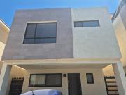 CASA EN RENTA EN COL. DOMINIO CUMBRES MURANO RESIDENCIAL...