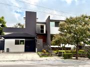 CASA EN RENTA EN COLINAS DE SAN JERÓNIMO