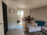 CASA EN RENTA EN COLINAS DEL REY