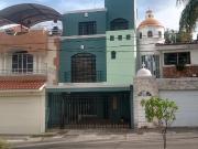 Casa en Renta en Colinas del Rey, Zapopan cerca de Servicios