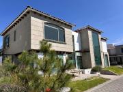 CASA EN RENTA EN CONDADO DEL VALLE