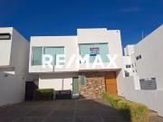 CASA EN RENTA EN CONDOMINIO EL REFUGIO