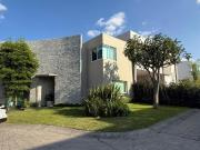 Casa en RENTA en COTO LA CEIBA