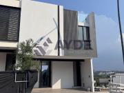 CASA EN RENTA EN COTO NARA INT. 95