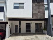 Casa en Renta en Coto Residencial Bosque Encantado