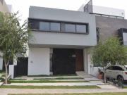 Casa en Renta en coto Roble en Bosques Vallarta
