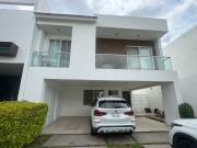 Casa en renta en Coto San Nicolás